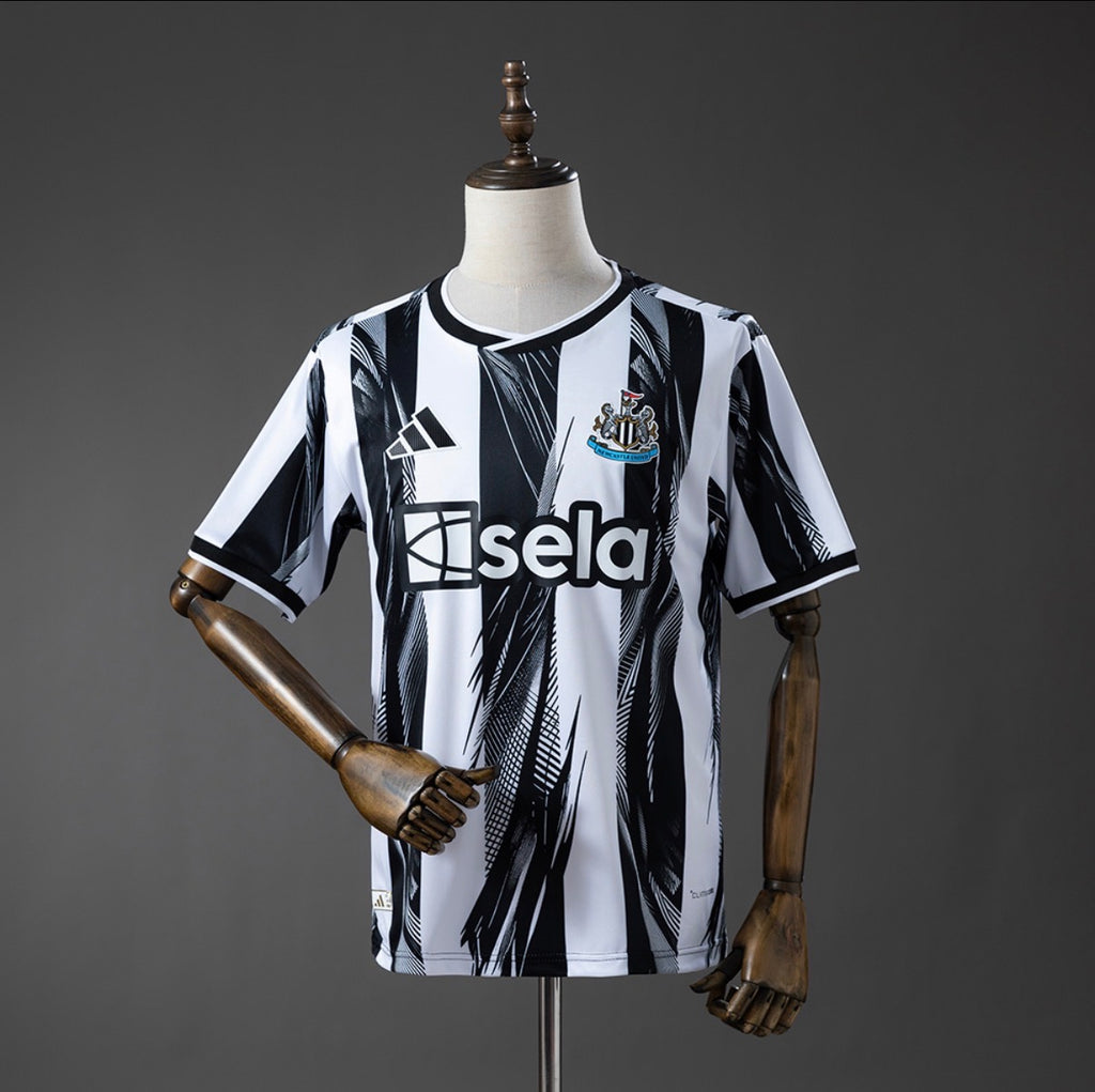 Newcastle United 26/27 Home